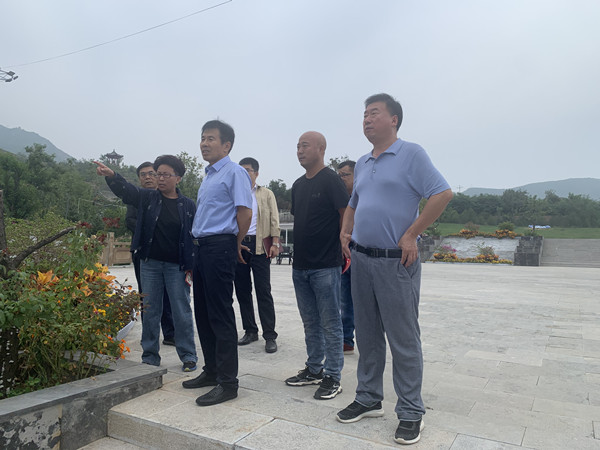 1695697944281813.jpg 物流公司董事長李占國帶隊到公子元(河北)建設項目管理有限公司開展雙節前安全檢查工作_副本.jpg